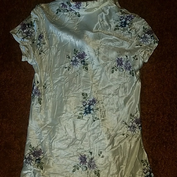 Shirt - Picture 3 of 3